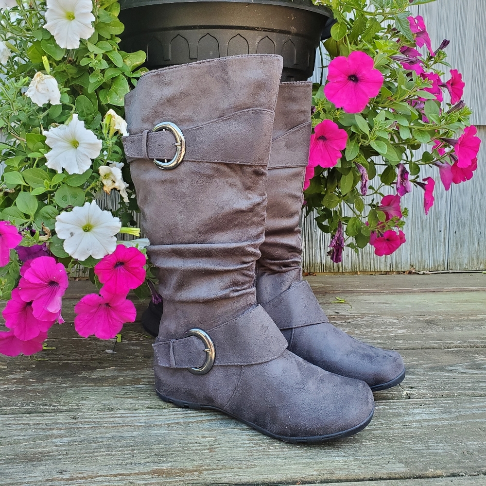 Grey Sueded Boots w/ Buckles ☆NIB☆